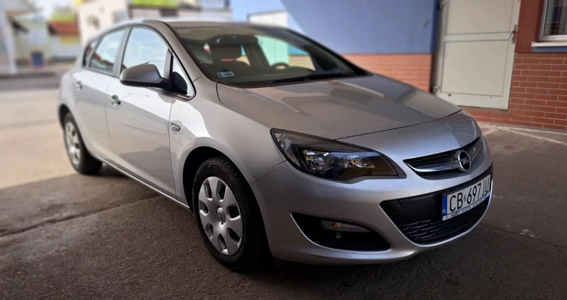 Opel Astra cena 35500 przebieg: 107780, rok produkcji 2014 z Bydgoszcz małe 106